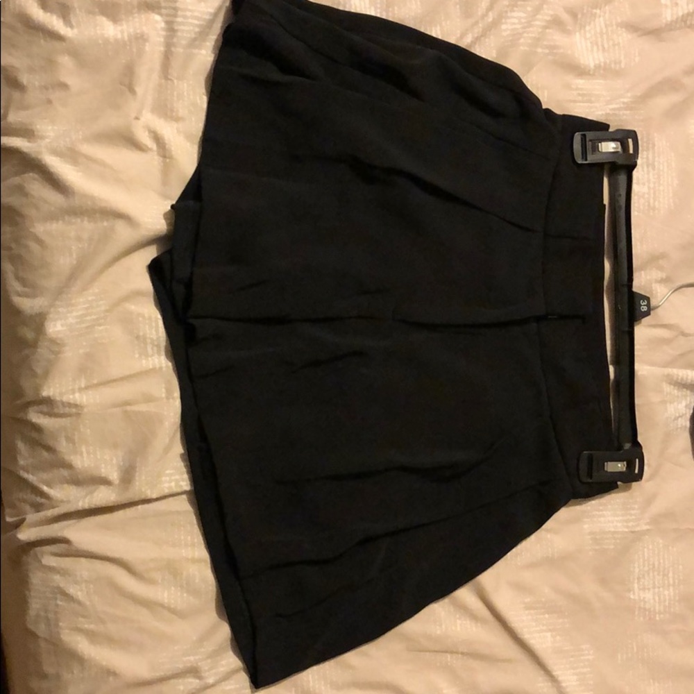 Black short